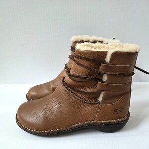 Ugg Boots Womens 9 Brown Leather Caspia Sheepskin Lined Ankle Booties 1932